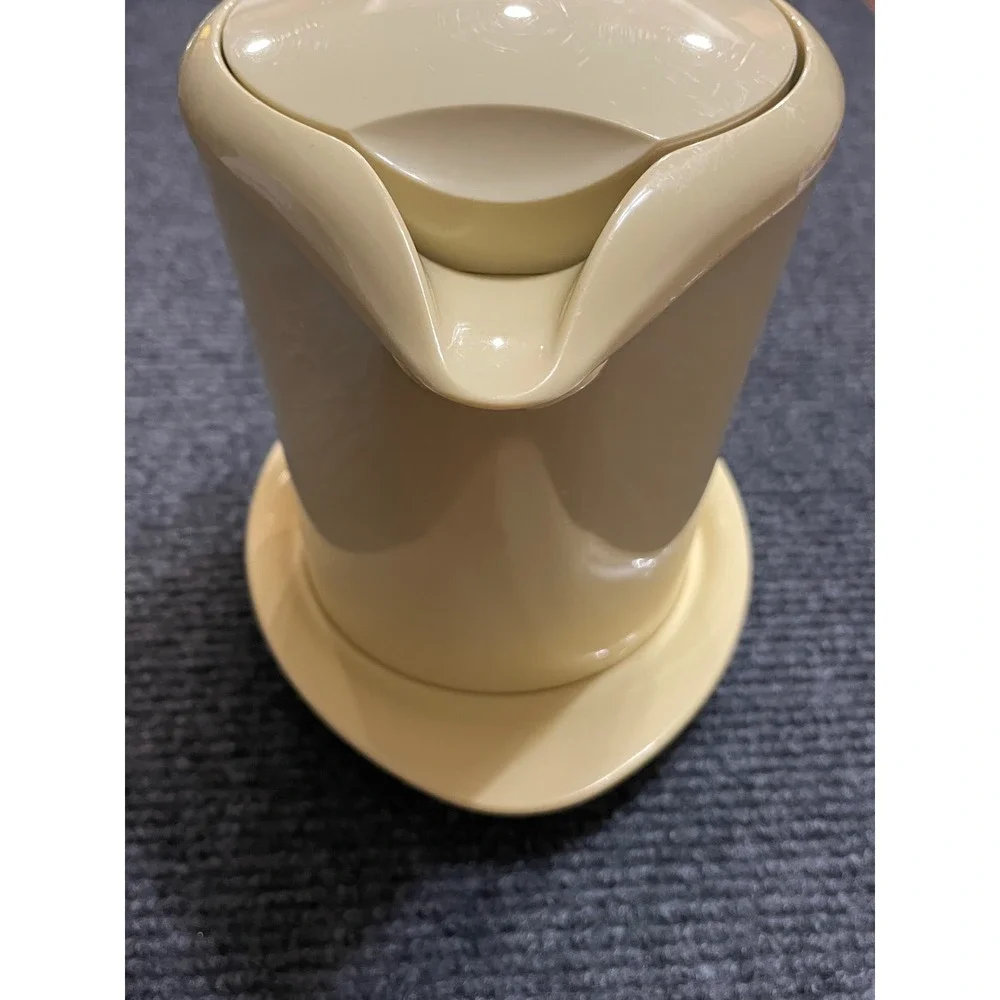 Leifheit Thermal Gravy Boat Insulated Sauce Server Cream Plastic Stainless Steel